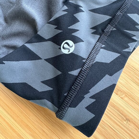 lululemon Energy Bra Medium Support B-D Cups Black/Grey Size 10 EUC - Picture 3 of 13